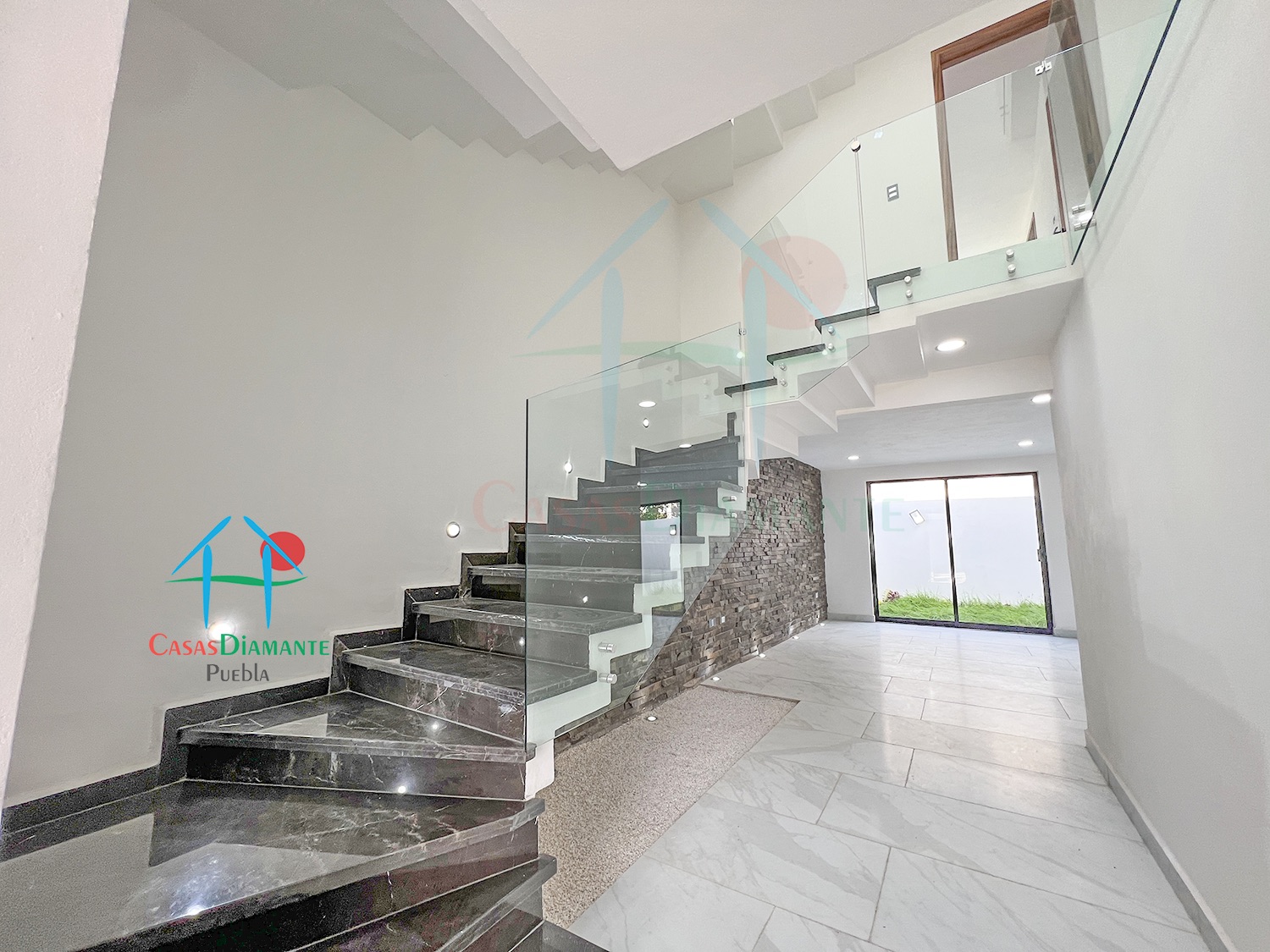 Parque Aguascalientes Casa Palma E - Escaleras 2 Parque Aguascalientes Casa Palma E - Escaleras 2